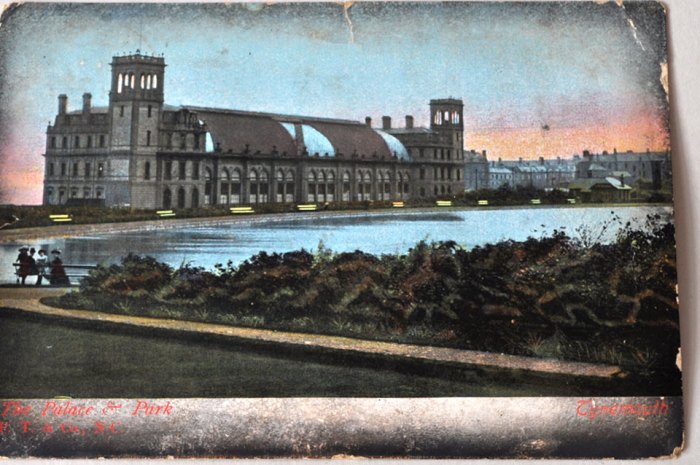 postcard-palace-front Vintage Postcard Front