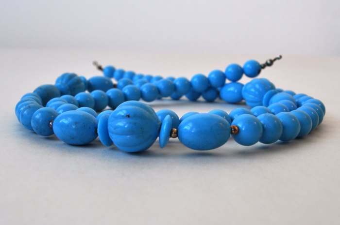 turquoise-necklace Turquoise Plastic necklace