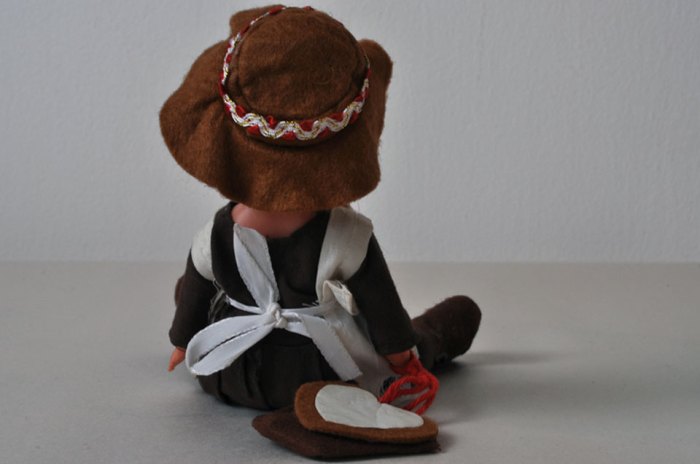 heidi-back Heidi Doll