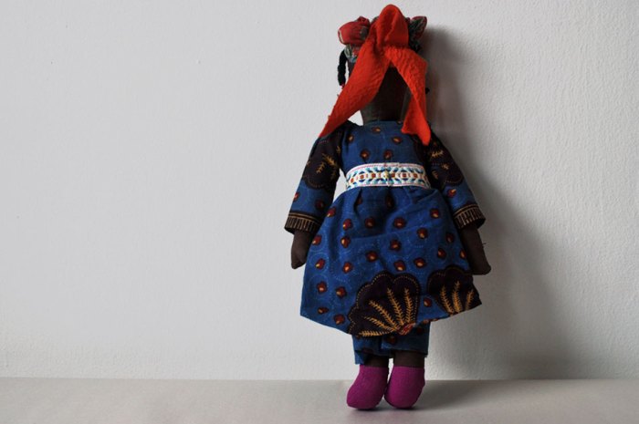 ja-doll-back Caribbean Doll