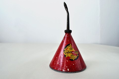 Valve Spout Oil Can