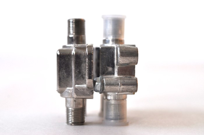 Cable splitters Cable splitters