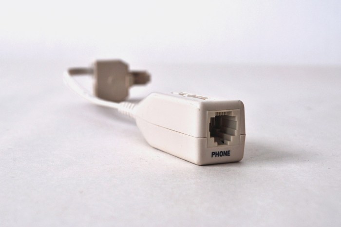 Telephone adapter