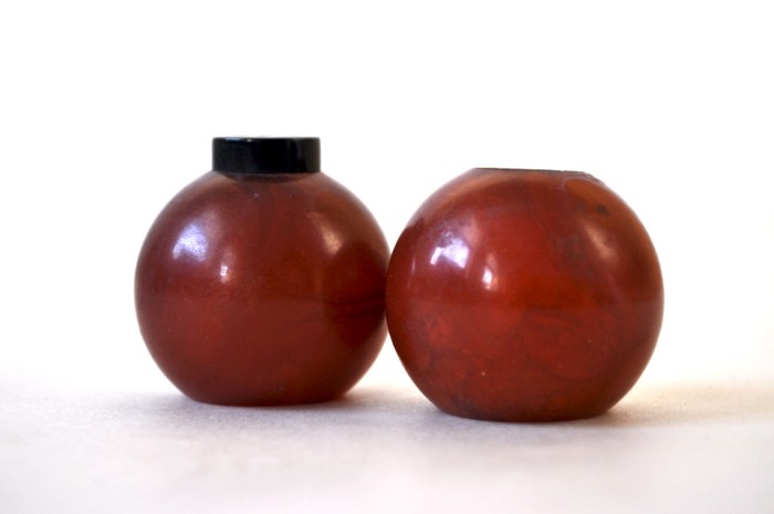 salt-pepper-amber2 Salt and Pepper Shaker