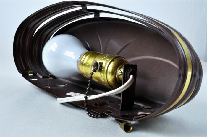 Headboard lamp