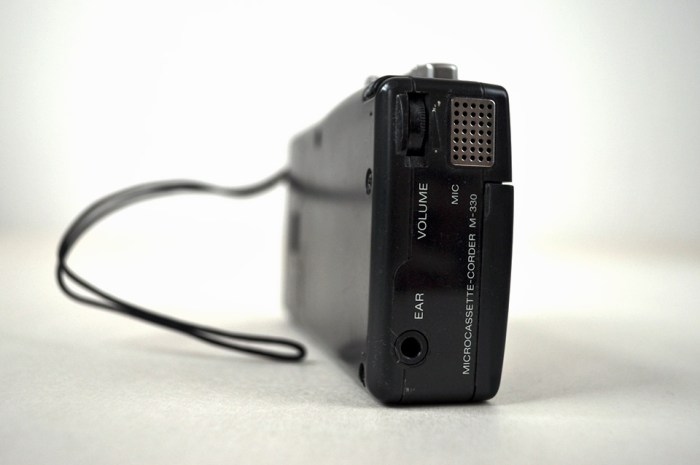 Microcassette recorder