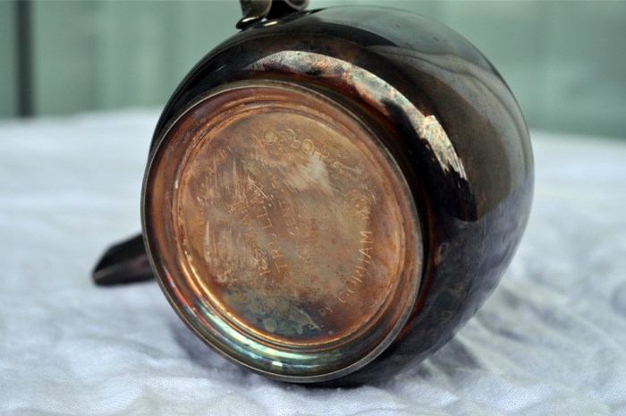 Roman creamer